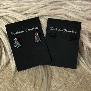 5/$25 Holiday earring bundle